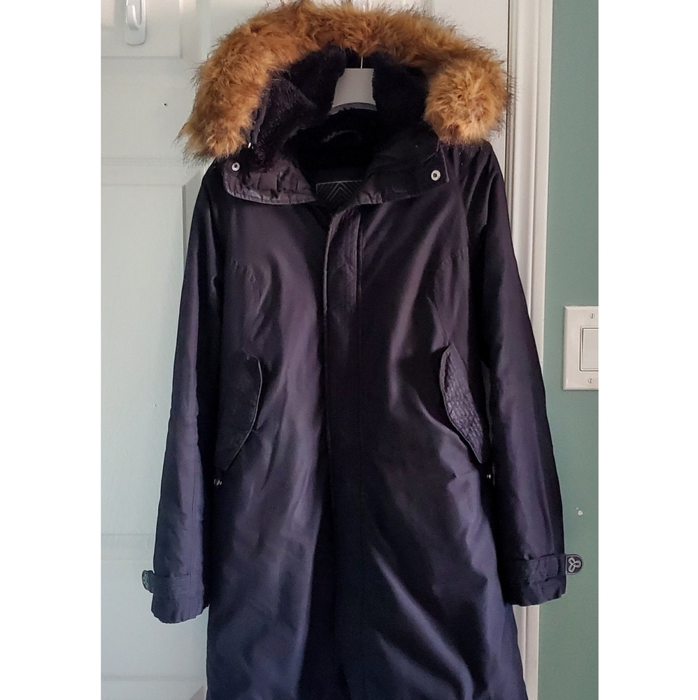Aritzia TNA The Summit Parka Jacket